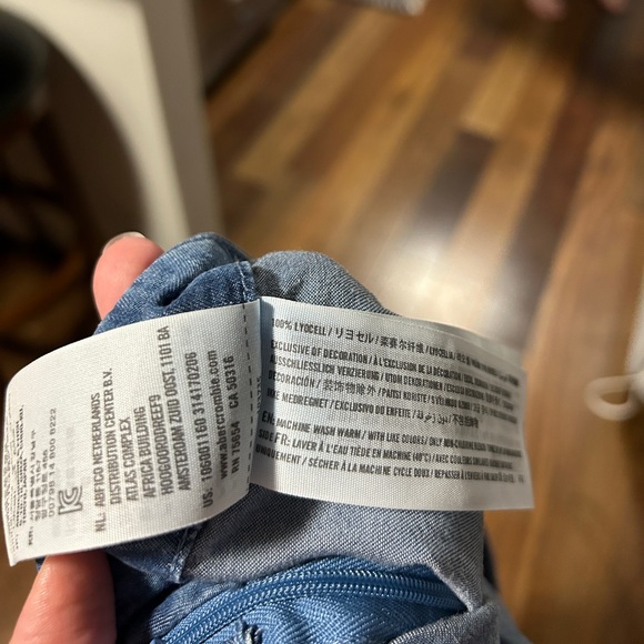 *SOLD* Abercrombie and Fitch Wide Leg Sailor Style Pants - Picture 9 of 14